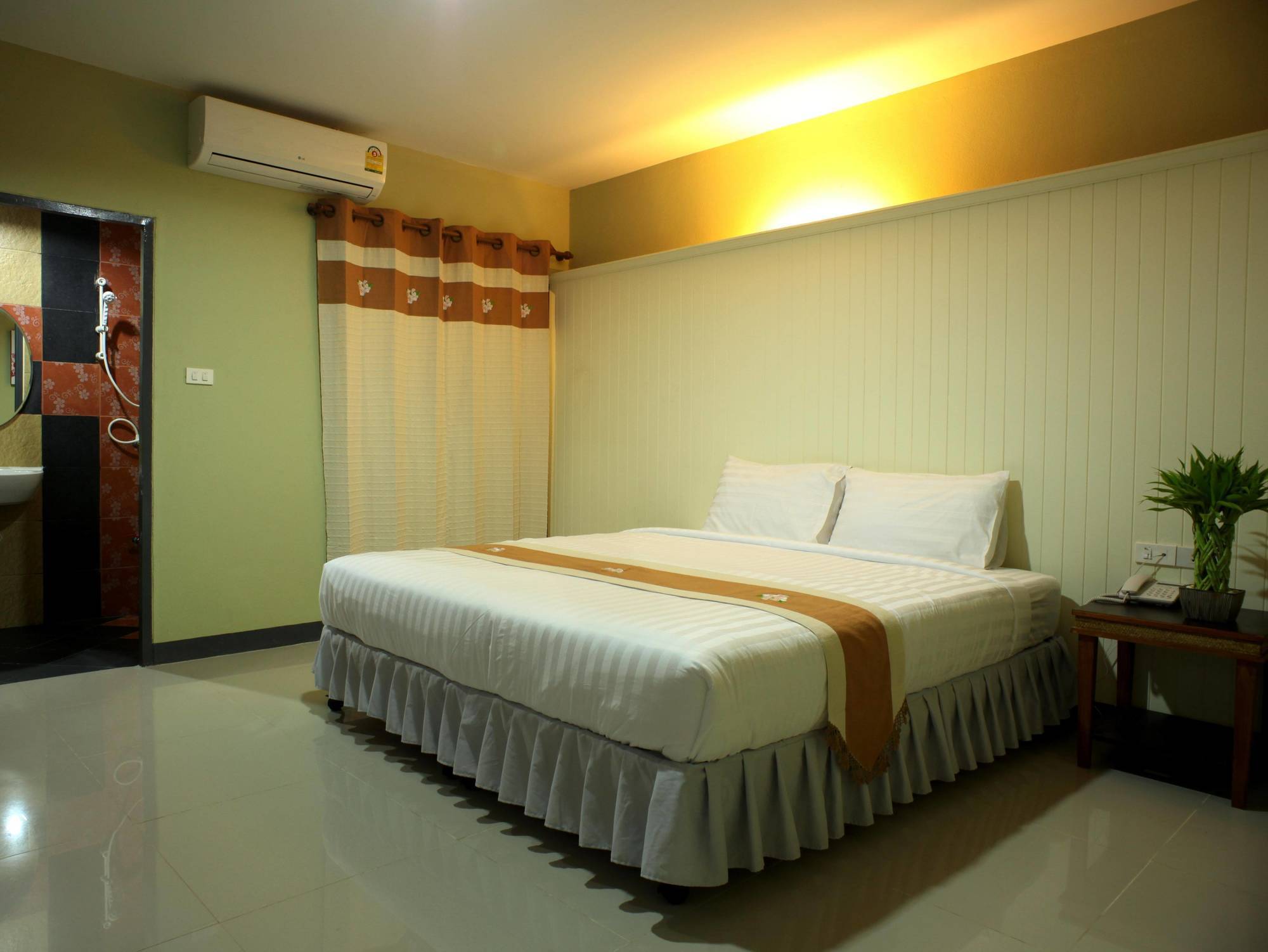 The Corner Hotel (Adults Only) Chiang Rai Zewnętrze zdjęcie